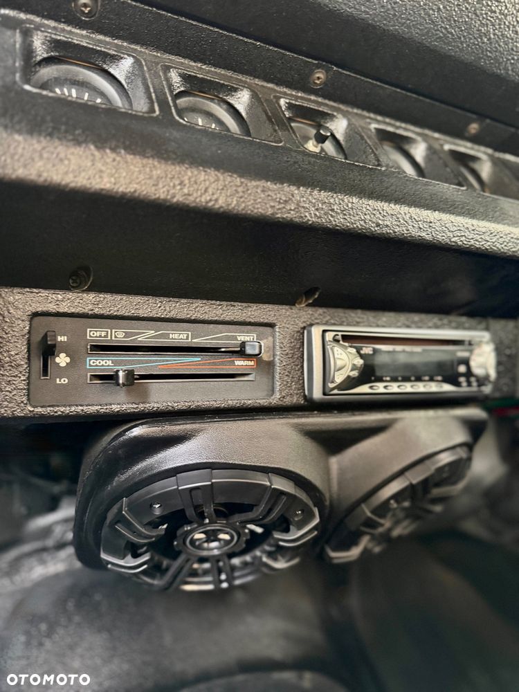Jeep Wrangler 2.5L - 38