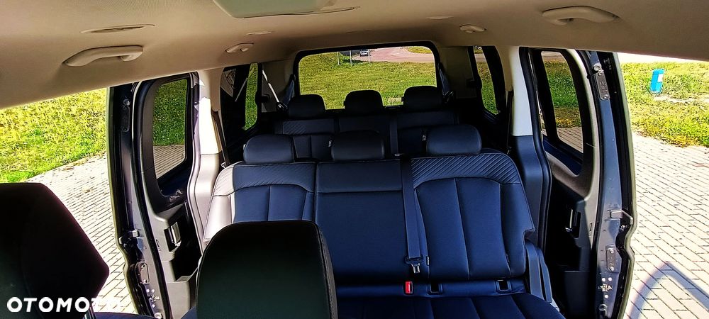Hyundai Staria 1.6 T-GDI HEV Smart VIP - 27
