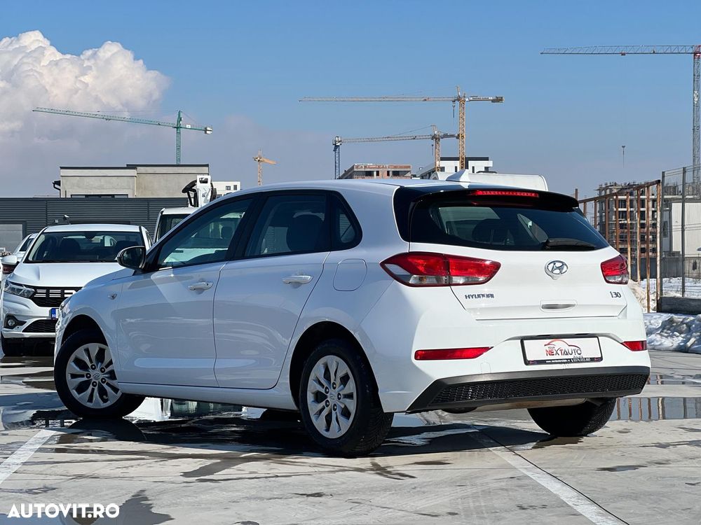 Hyundai i30 1.5 110CP 5DR M/T Comfort - 4