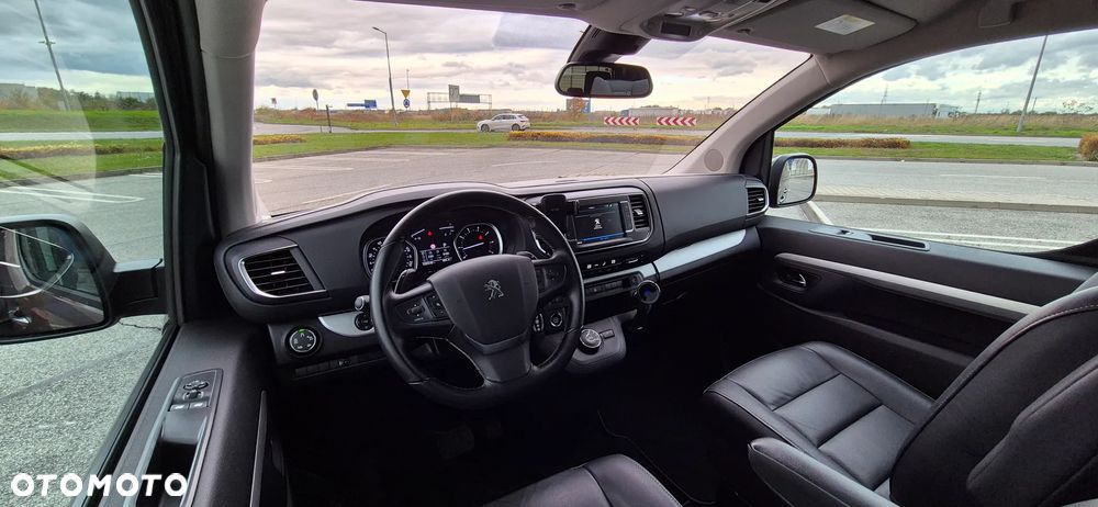 Peugeot Traveller L2 2.0 EAT8 Business VIP - 23