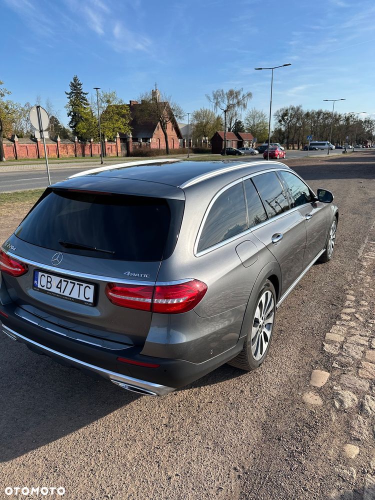 Mercedes-Benz Klasa E 220 d 4-Matic All-Terrain - 11