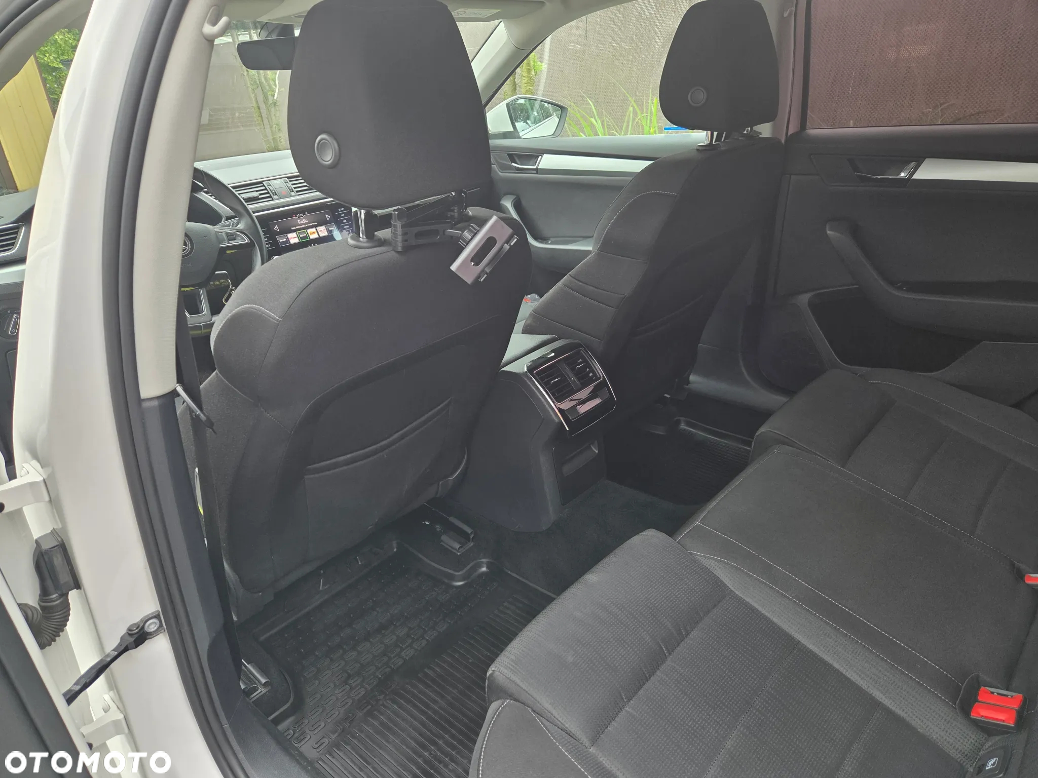 Skoda Superb 2.0 TDI Ambition - 12