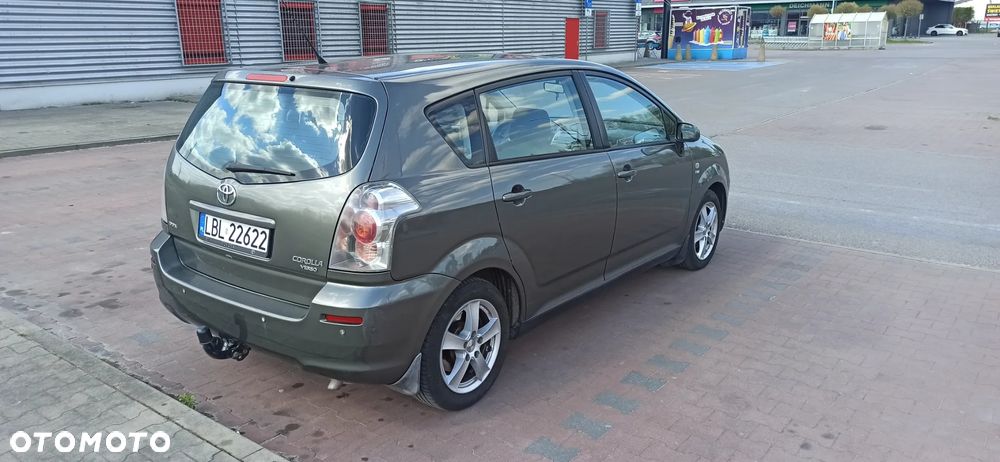 Toyota Corolla Verso 1.8 Terra 7os - 4