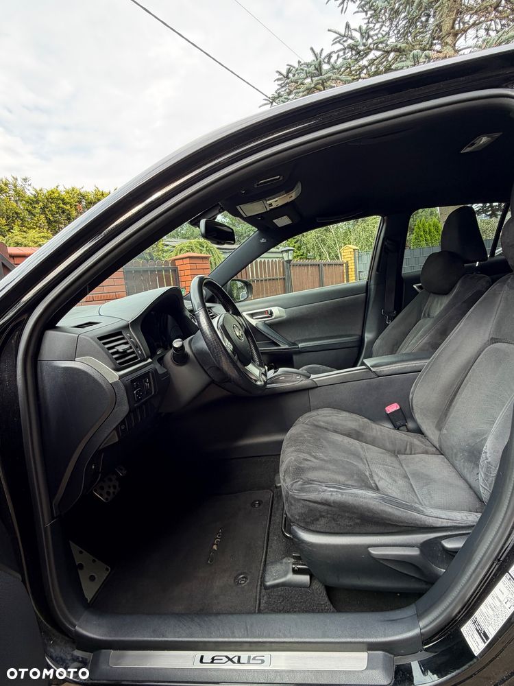 Lexus CT 200h F Sport - 14