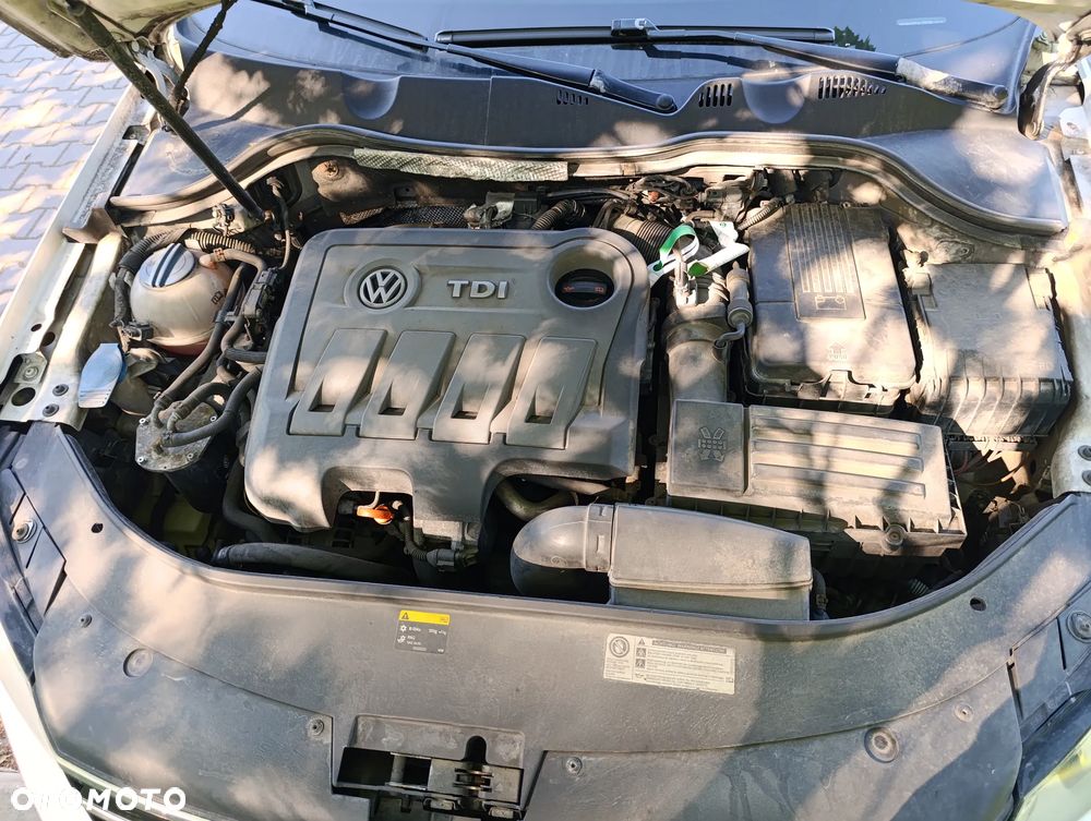 Volkswagen Passat 2.0 TDI Highline - 8