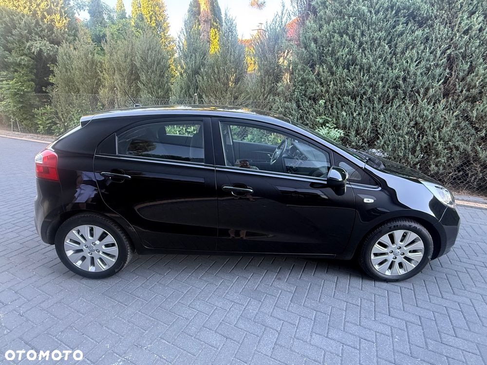 Kia Rio 1.2 Attract - 19