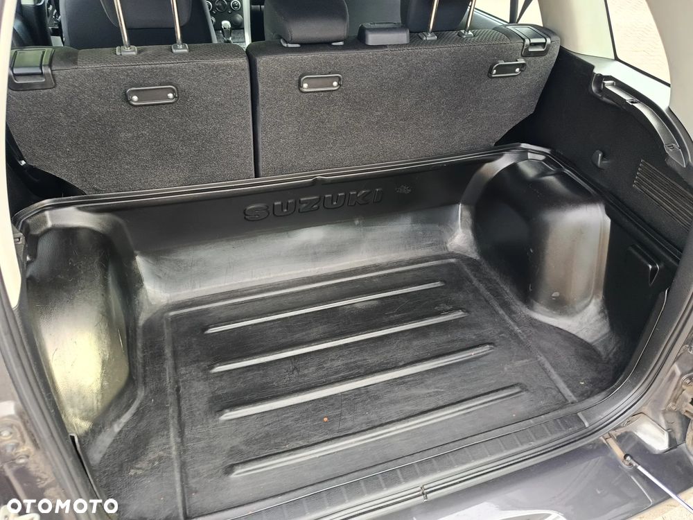 Suzuki Grand Vitara 2.0 - 31