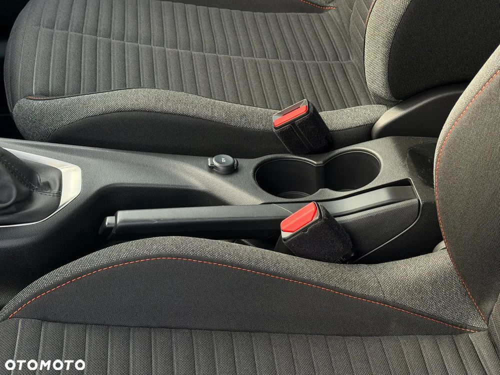 Peugeot 2008 1.2 PureTech Active S&S - 19