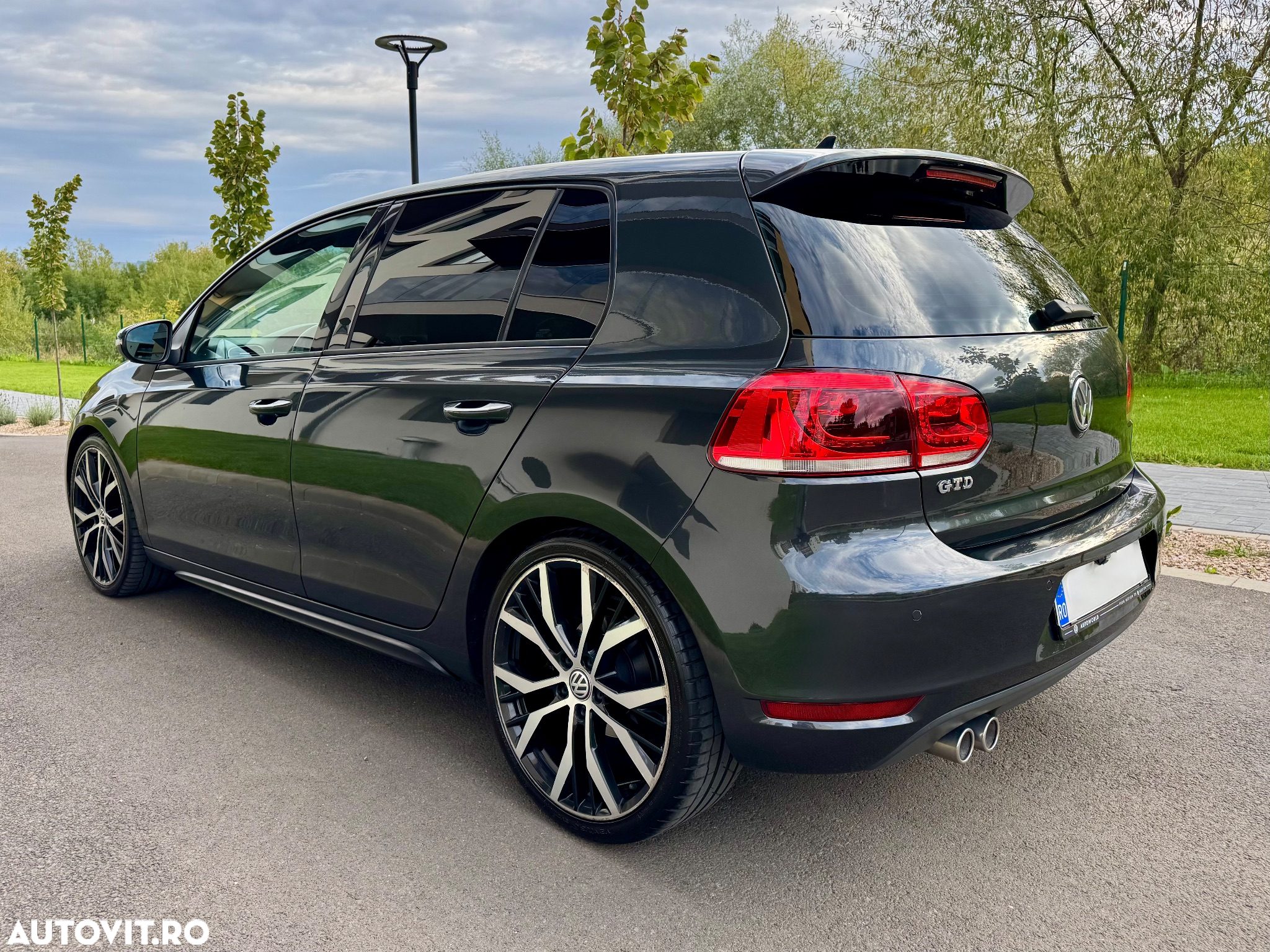 Volkswagen Golf 2.0 DPF GTD - 5