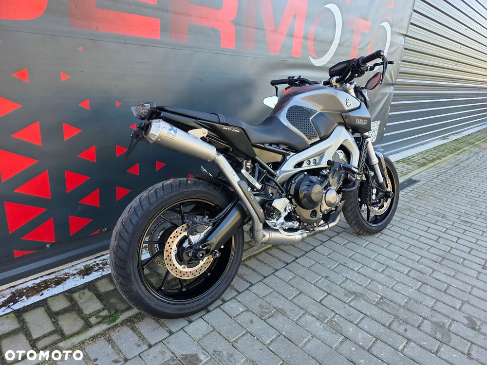 Yamaha MT - 3