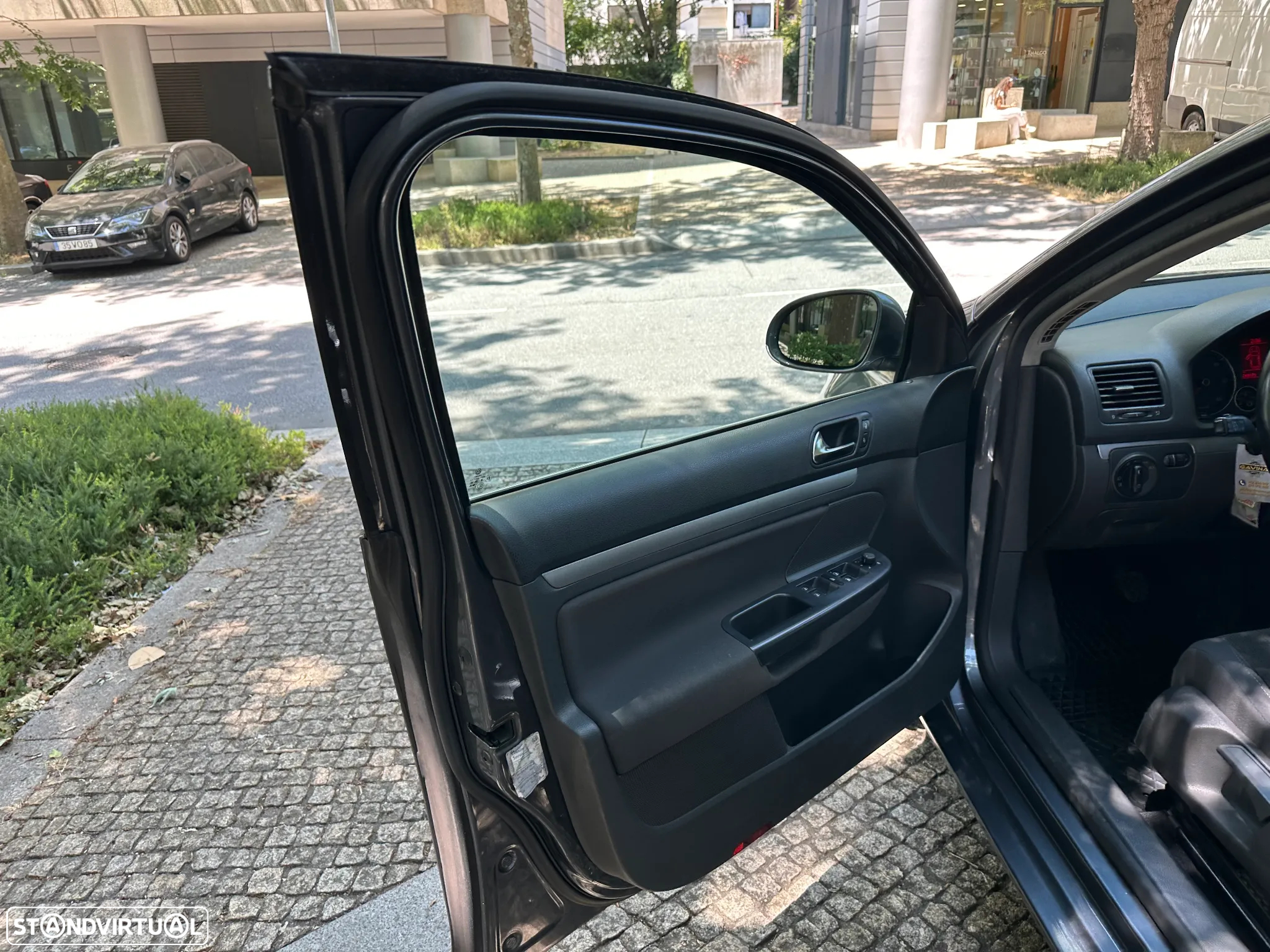 VW Golf Variant 2.0 TDi Confortline - 10