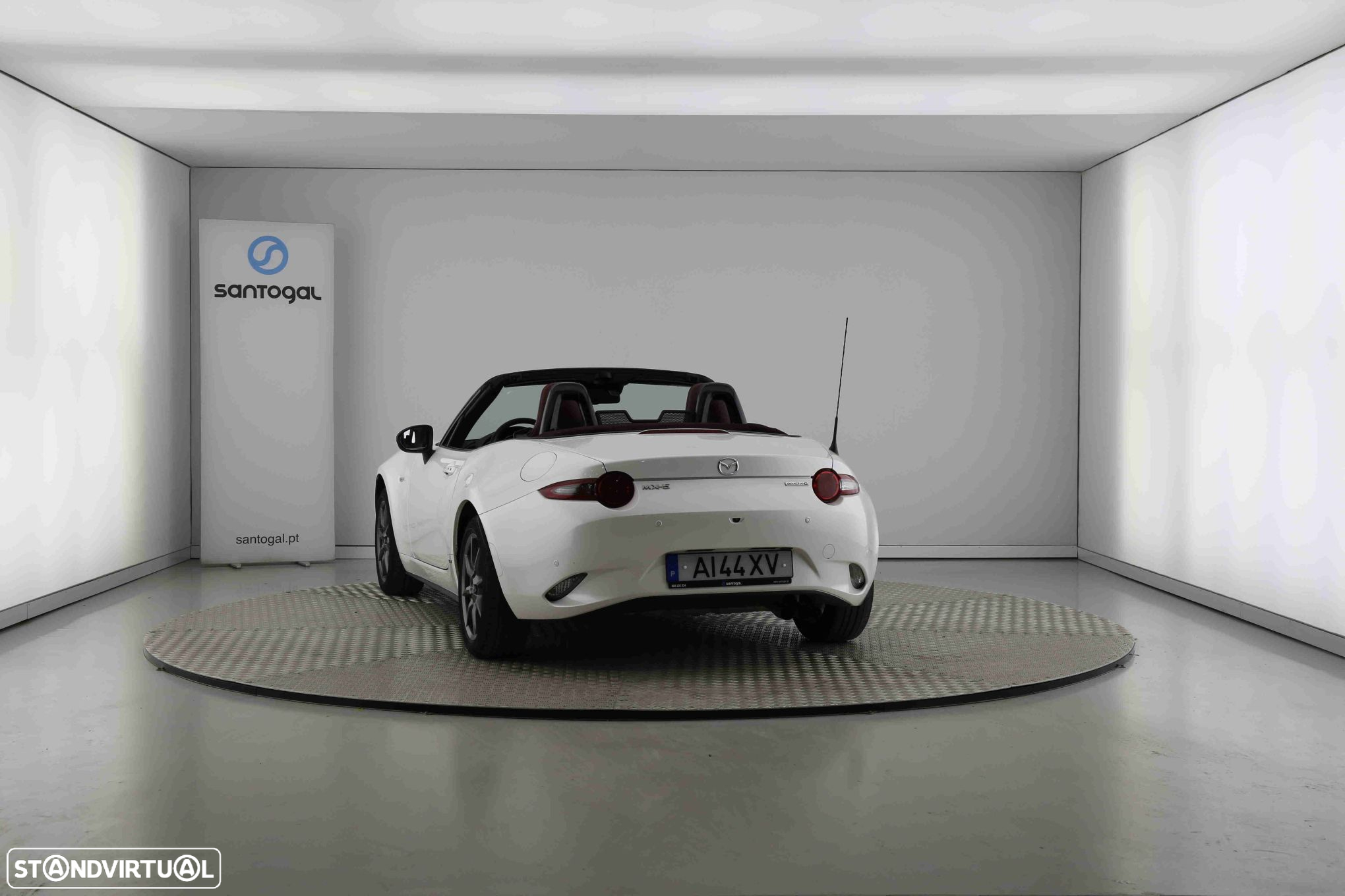 Mazda MX-5 1.5 RF Sky-G Excellence Navi Tan Leather - 4
