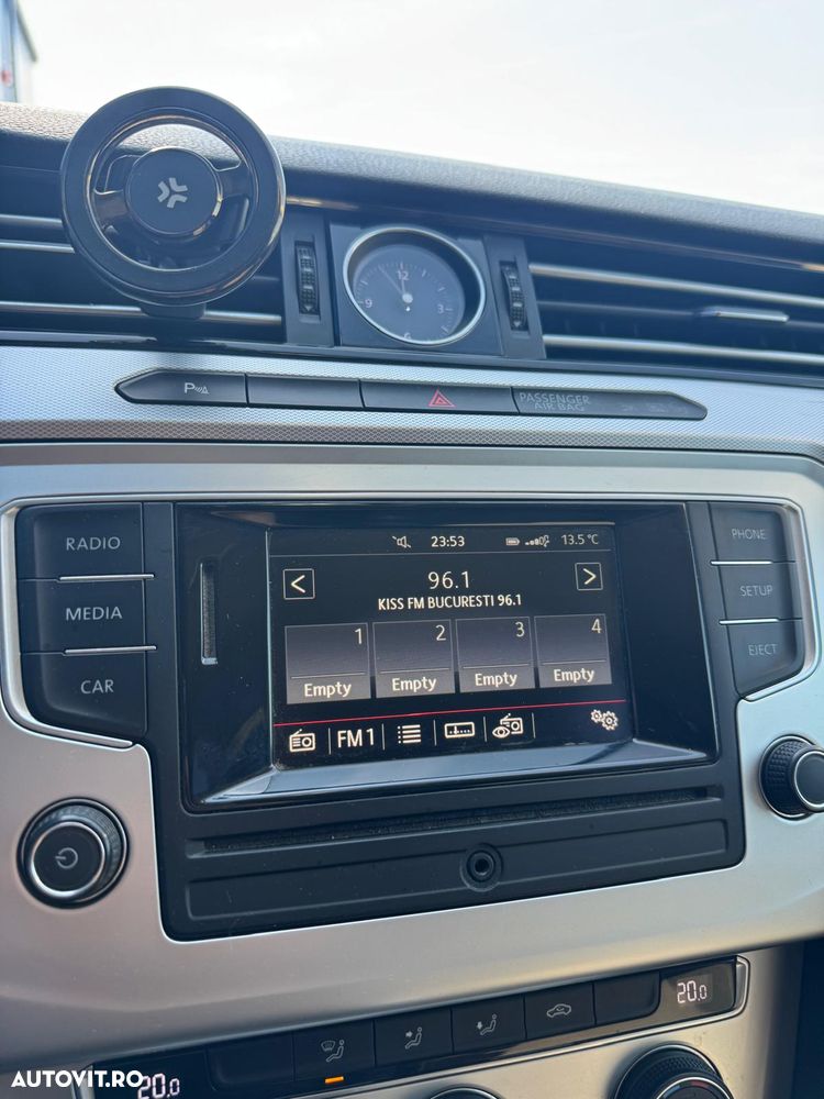 Volkswagen Passat 2.0 TDI DSG Comfortline - 15