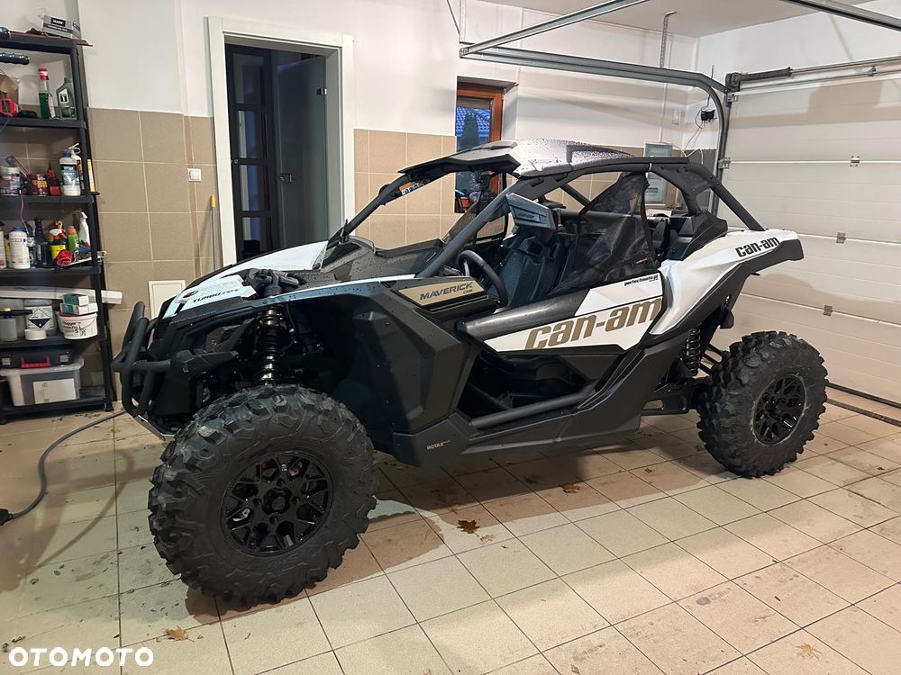 Can-Am Maverick - 2