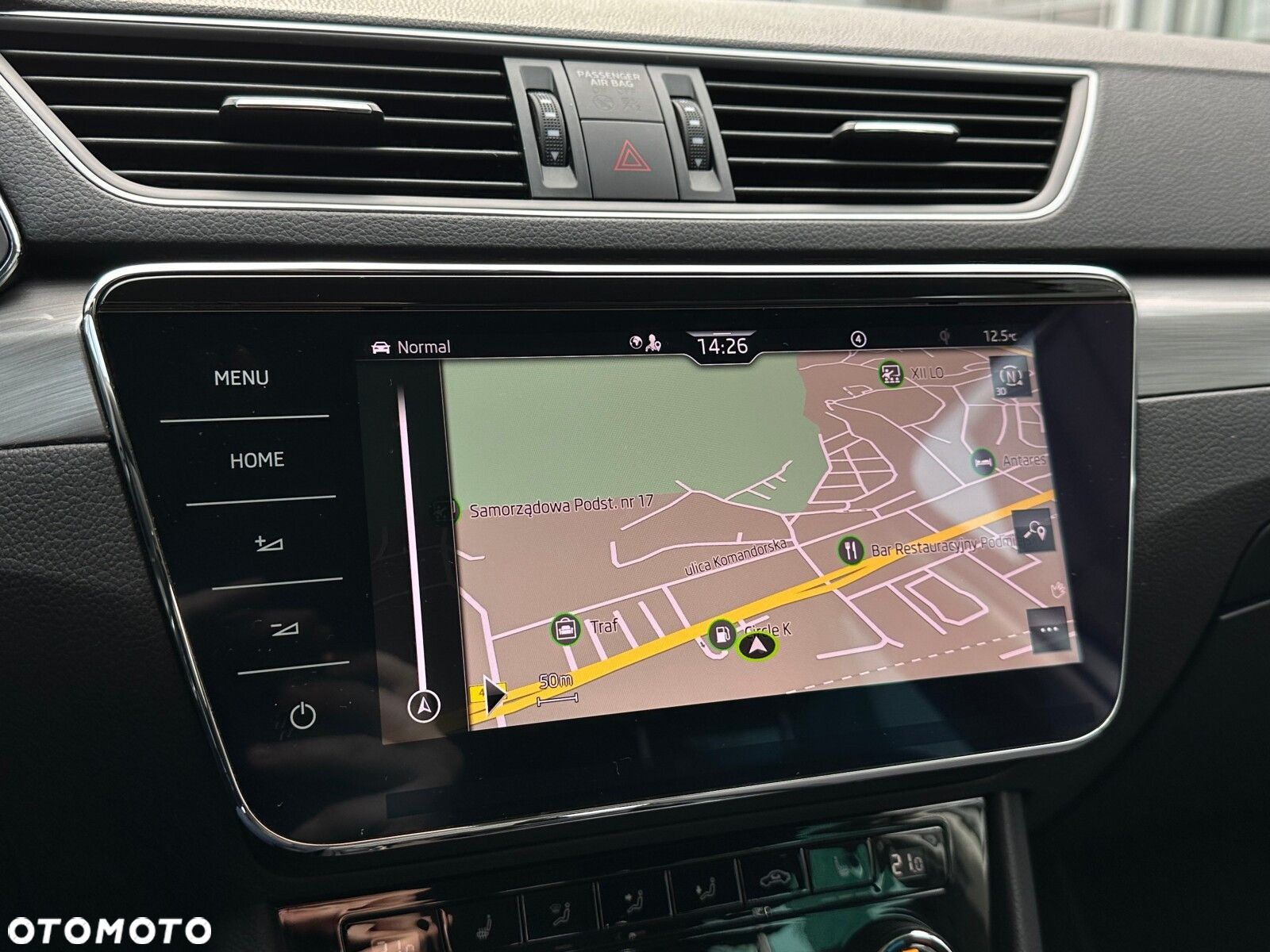 Skoda Superb 2.0 TDI SCR Style DSG - 32