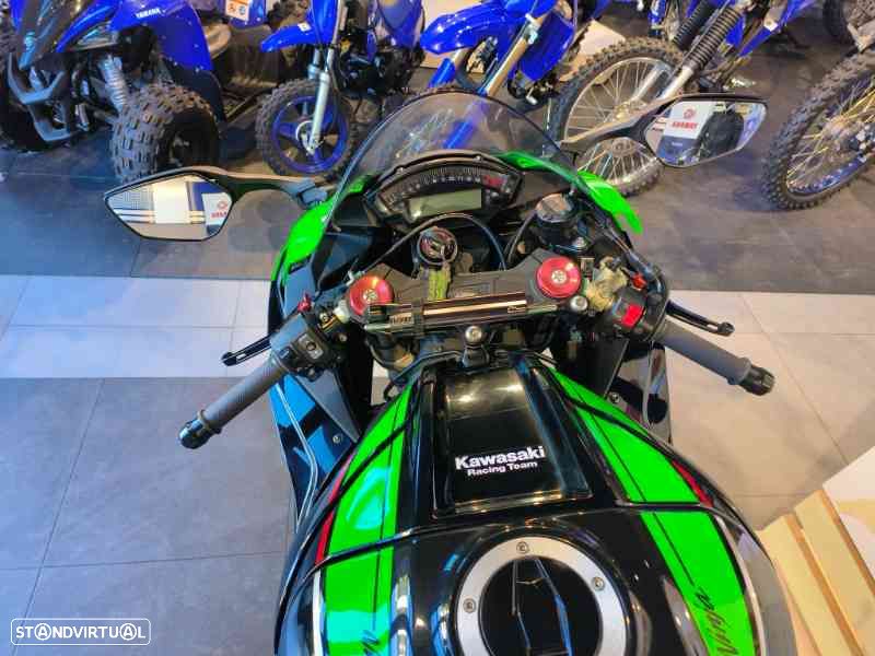 Kawasaki ZX 10R - 6