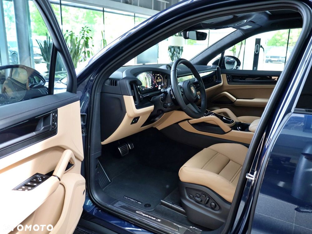 Porsche Cayenne - 9