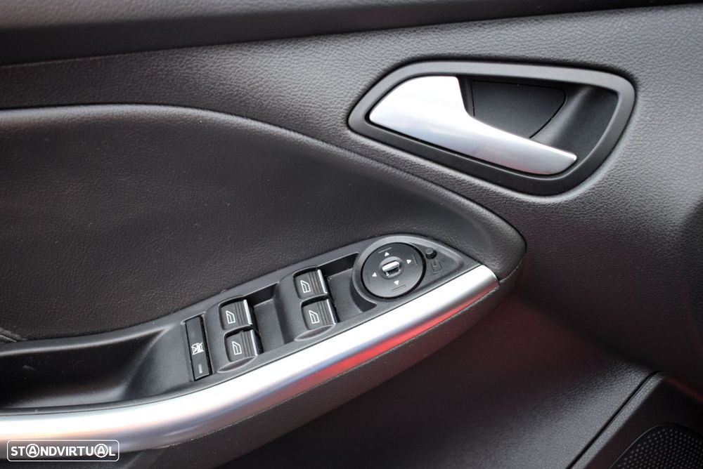 Ford Focus SW 2.0 EcoBoost ST - 16
