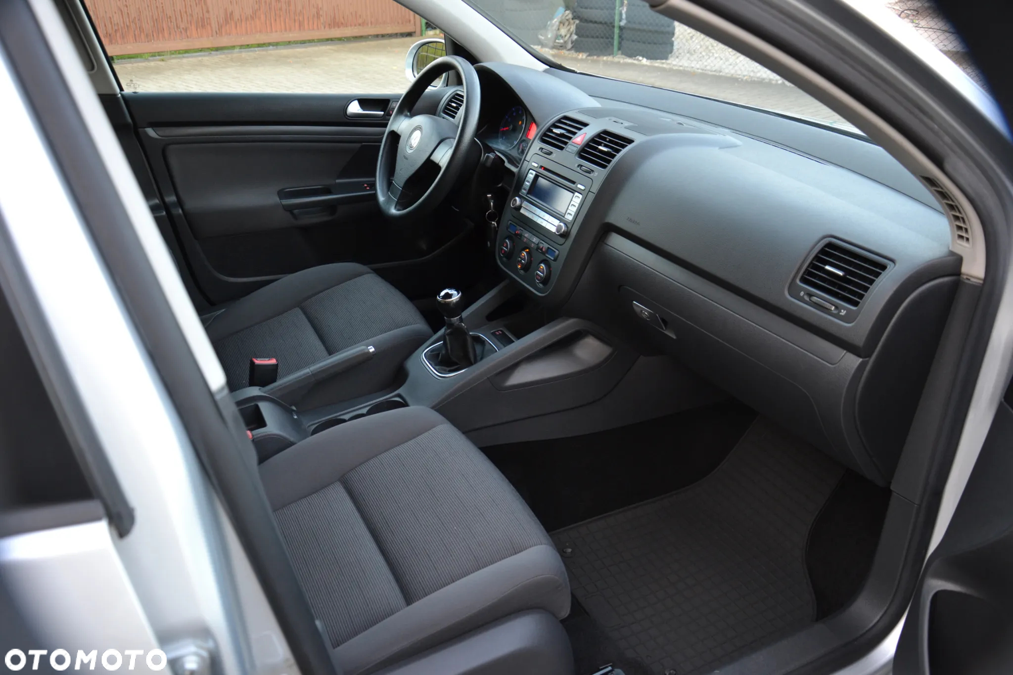 Volkswagen Golf 1.4 Comfortline - 25