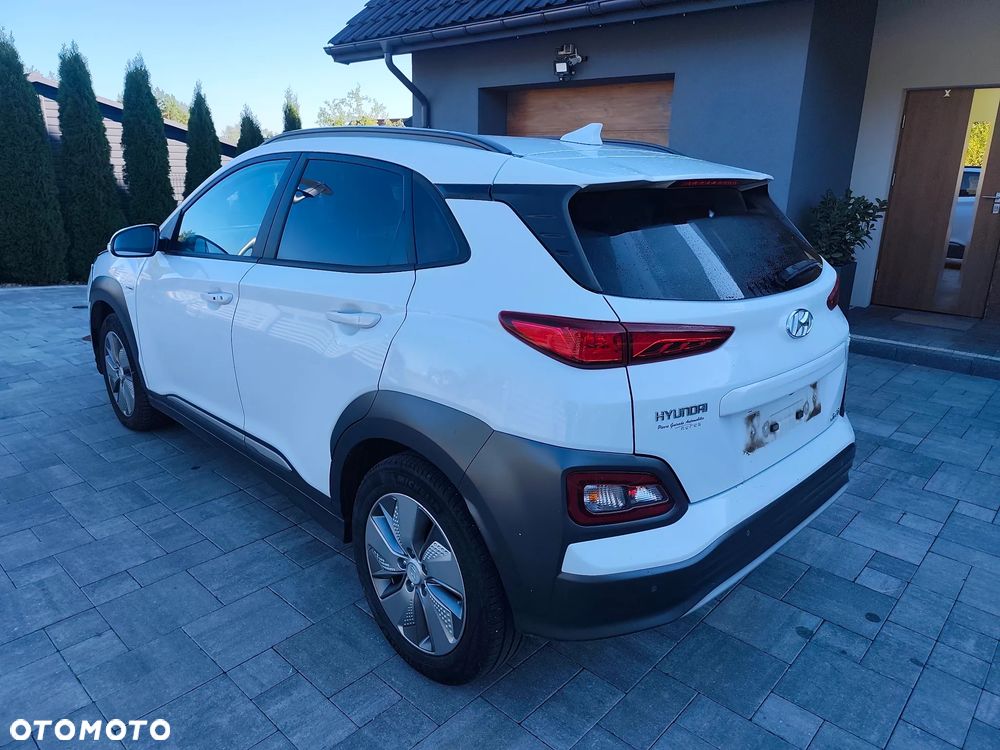 Hyundai Kona - 6