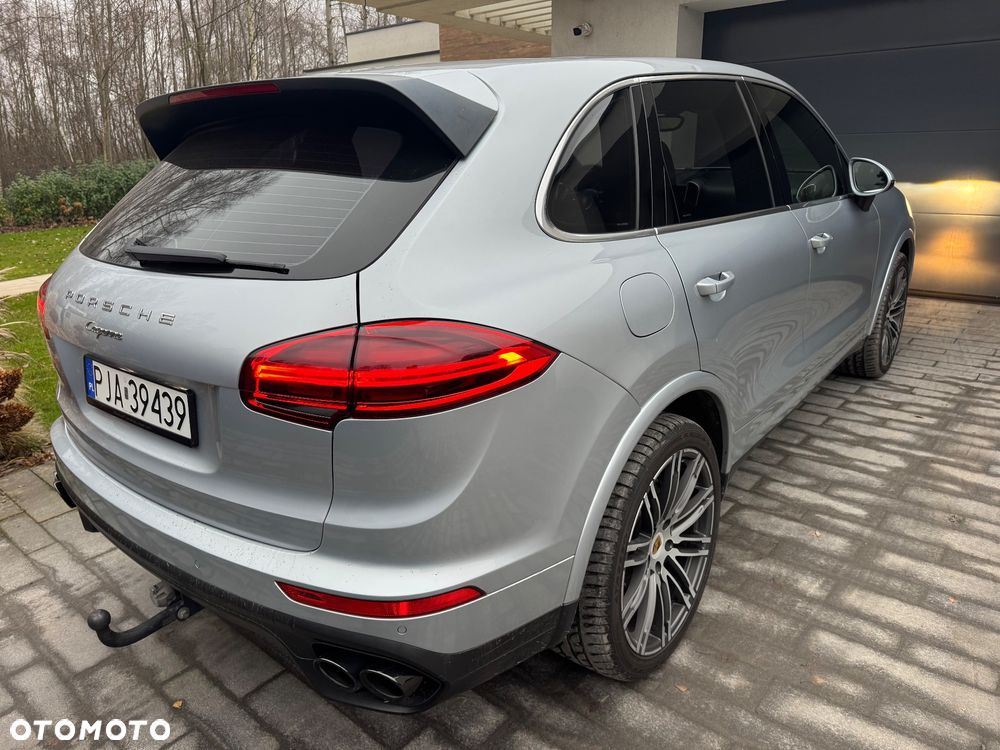 Porsche Cayenne - 3