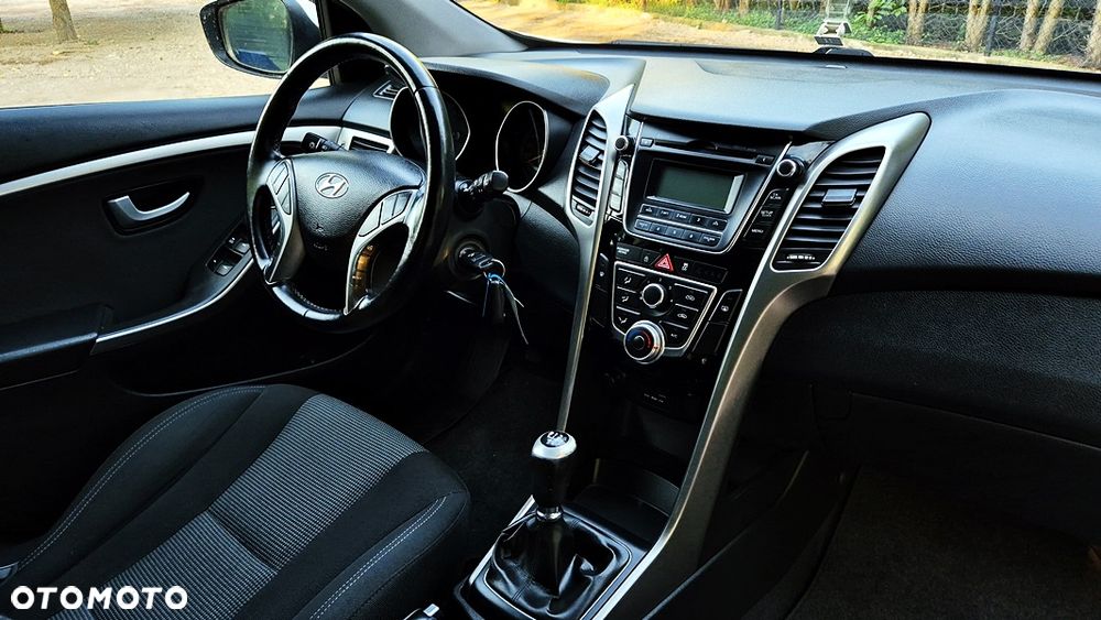 Hyundai i30 blue 1.6 GDI Style - 36