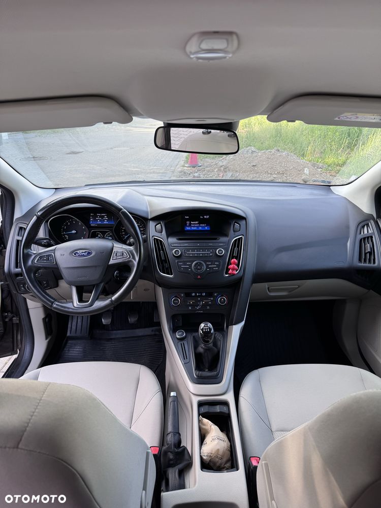 Ford Focus - 6