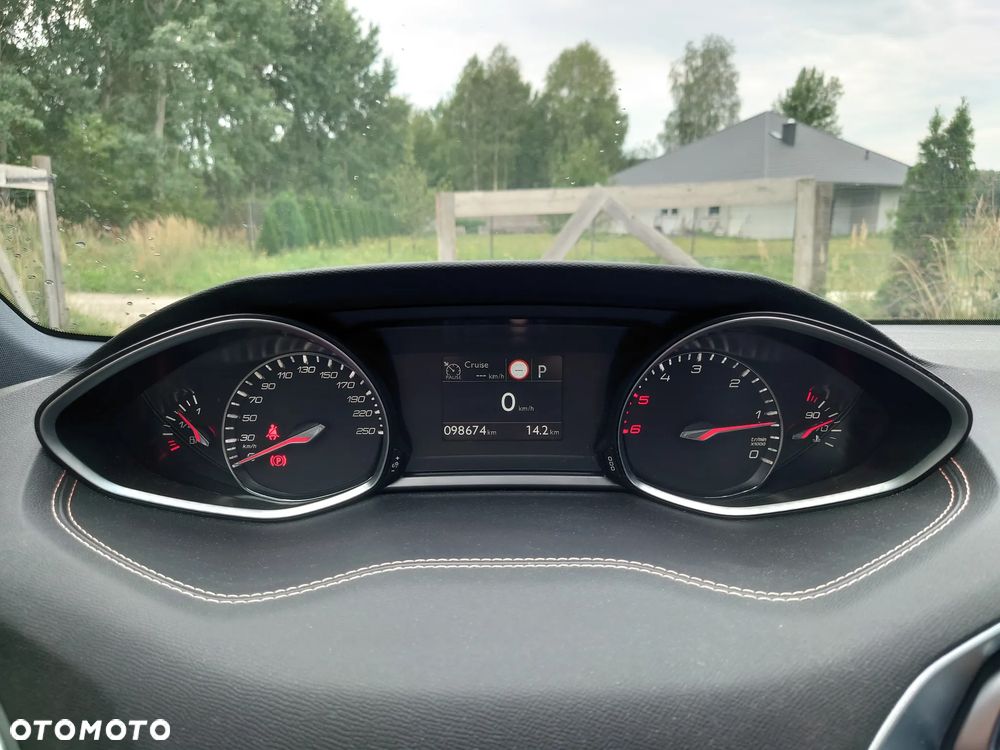 Peugeot 308 - 23