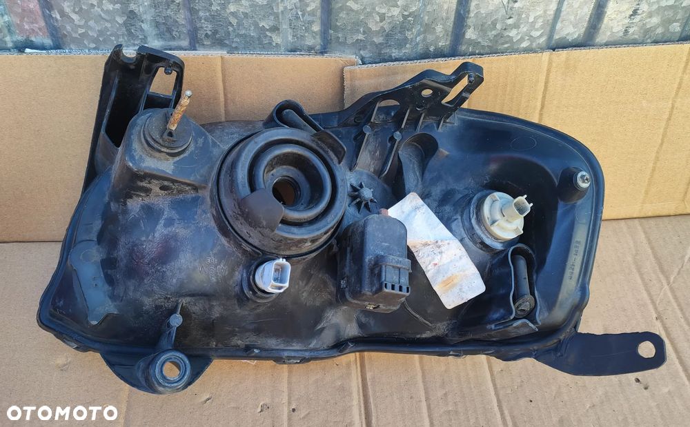 Reflektor prawy Lampa Prawa Mazda Tribute 2001- - 3