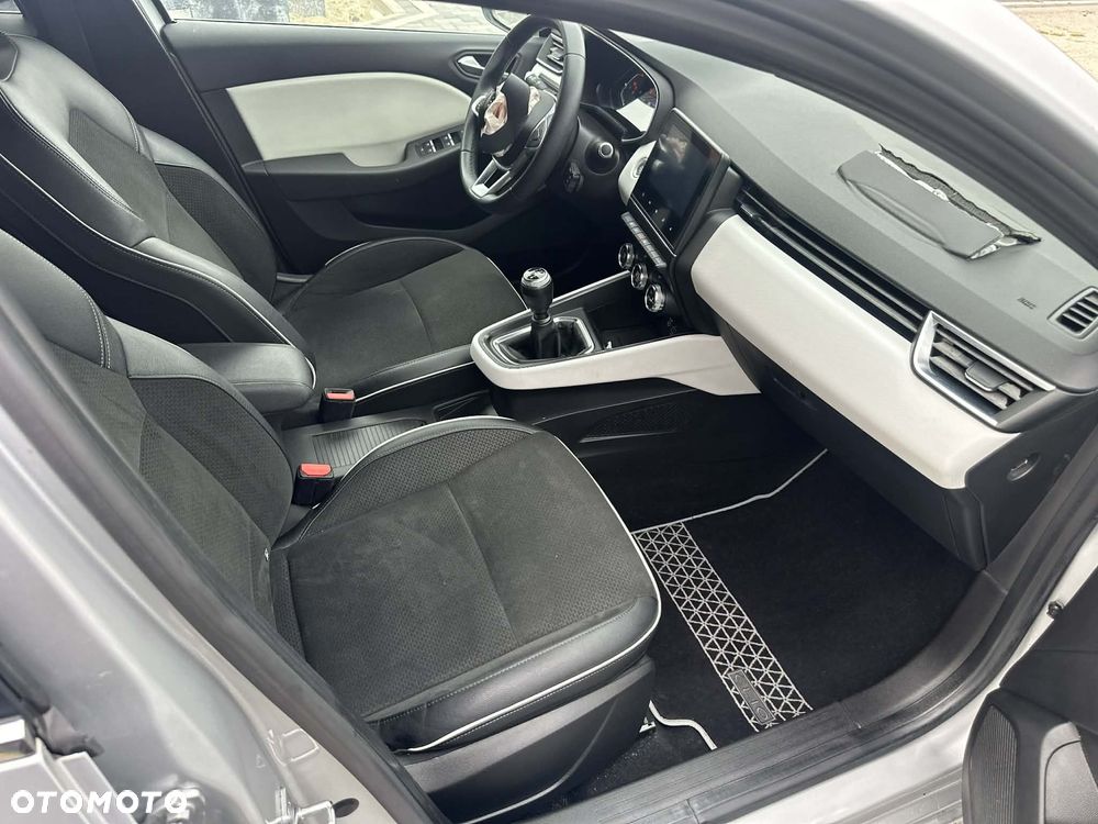 Renault Clio TCe 100 INTENS - 8