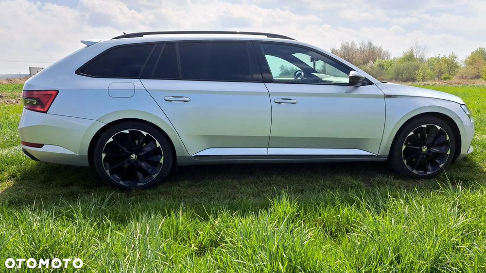 Skoda Superb 2.0 TDI DSG Sportline - 4