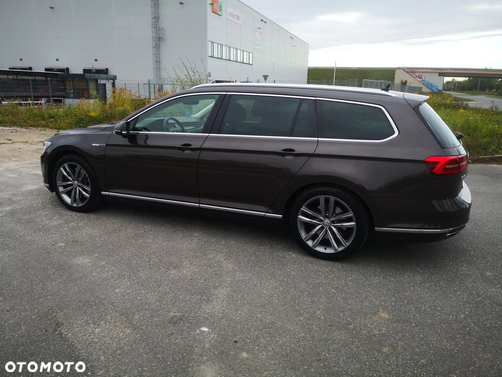 Volkswagen Passat - 15