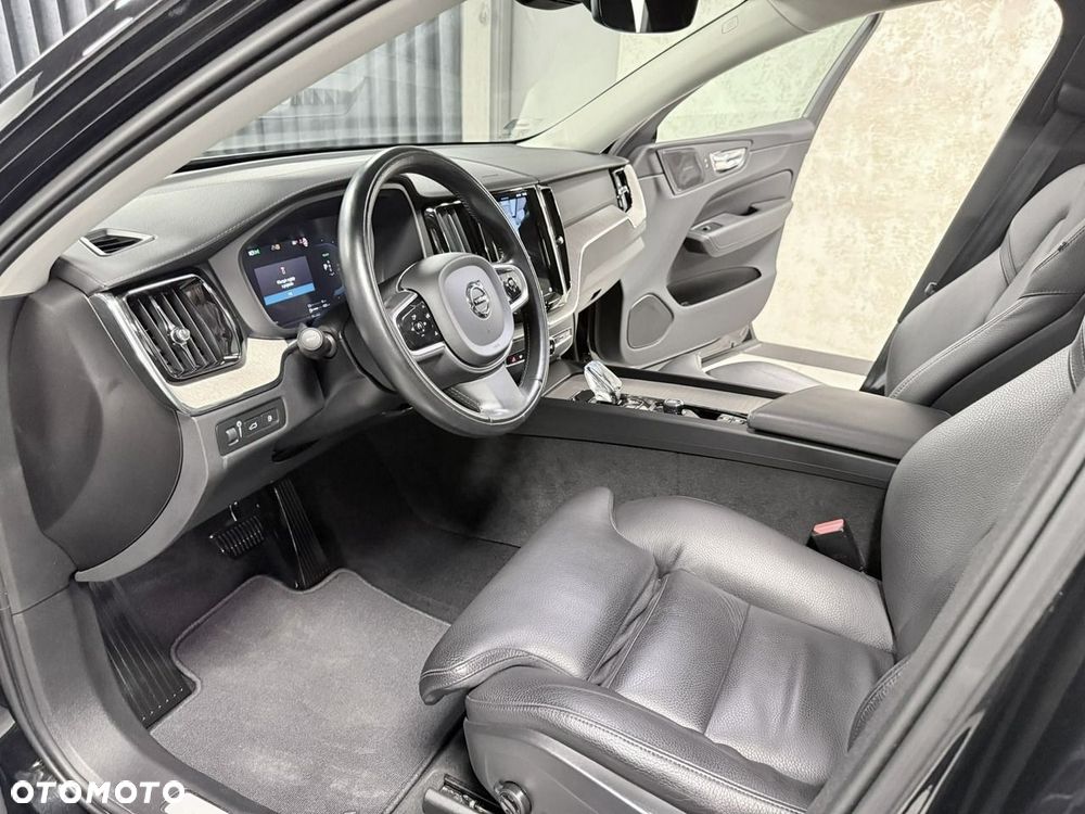Volvo XC 60 T8 Plug-In Hybrid AWD Inscription Expression - 26