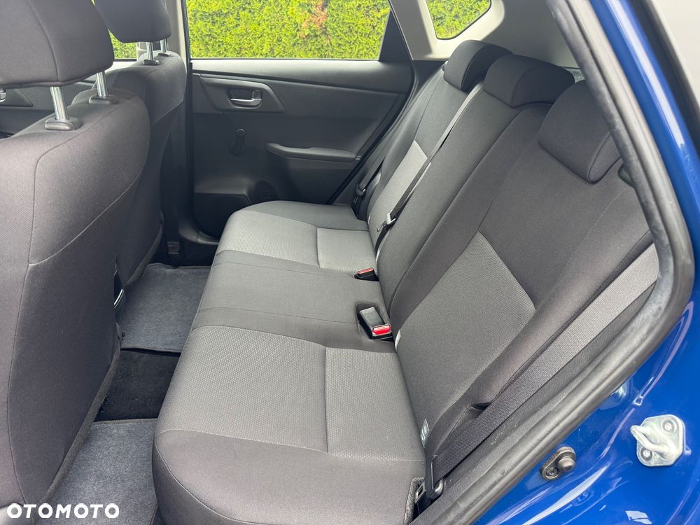 Toyota Auris 1.33 Dual-VVT-i Design Edition - 18