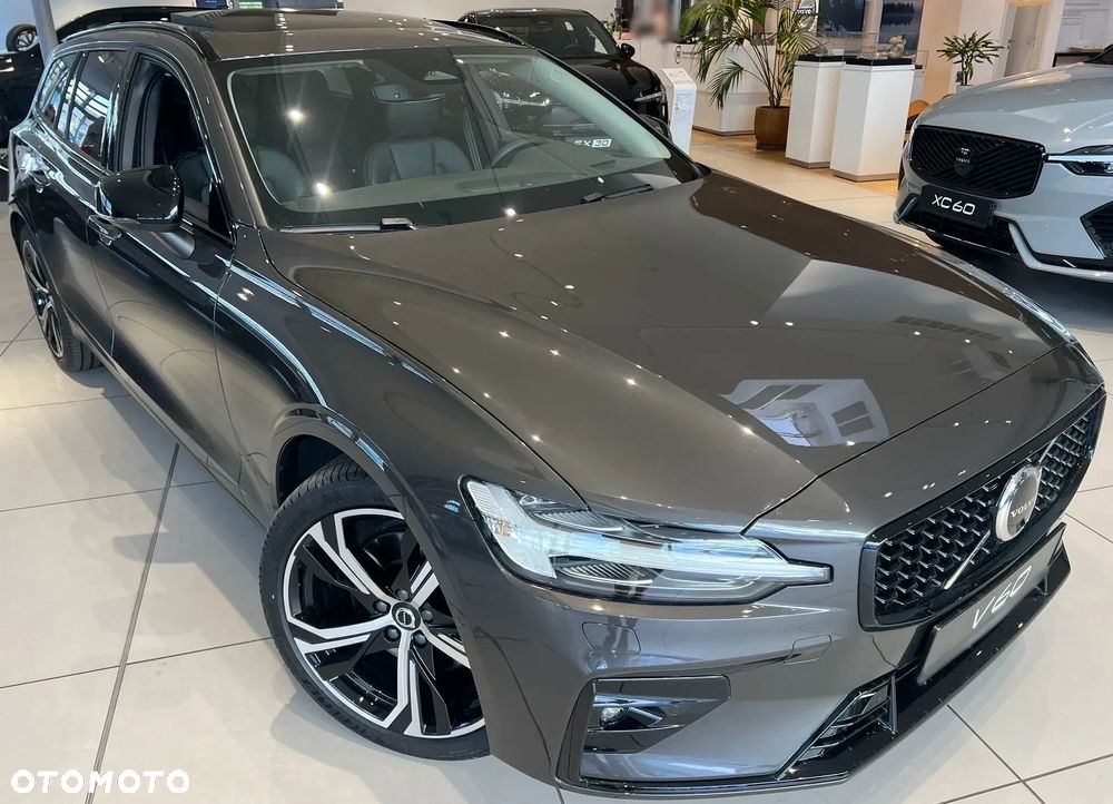 Volvo V60 B4 B DKG Ultimate Dark - 15