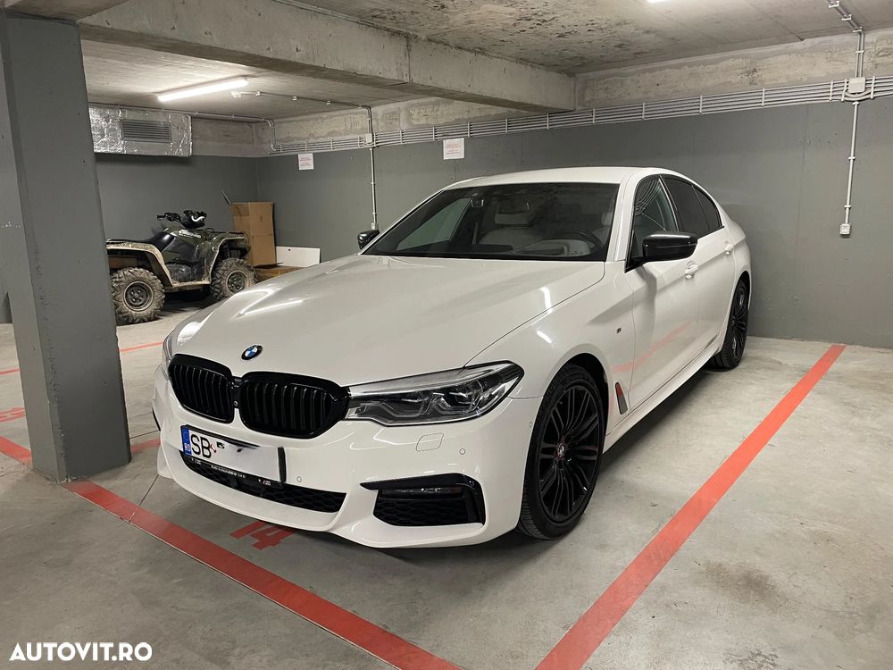 BMW Seria 5 530i xDrive AT - 12