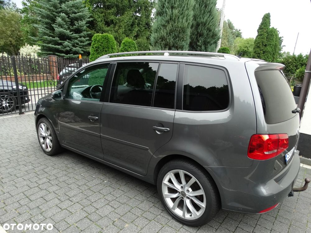 Volkswagen Touran - 20