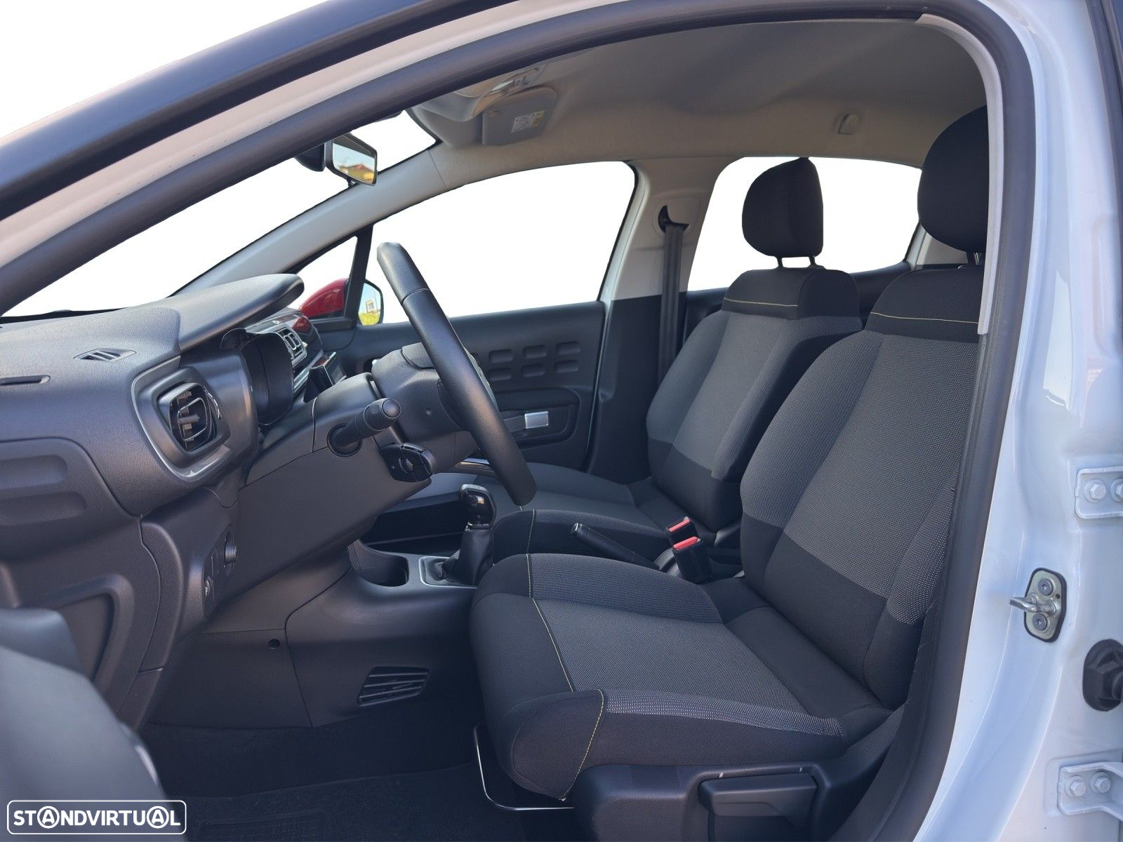 Citroën C3 Pure Tech Shine - 11