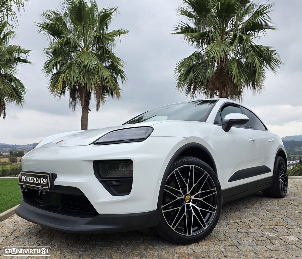 Porsche Macan Electric - 10