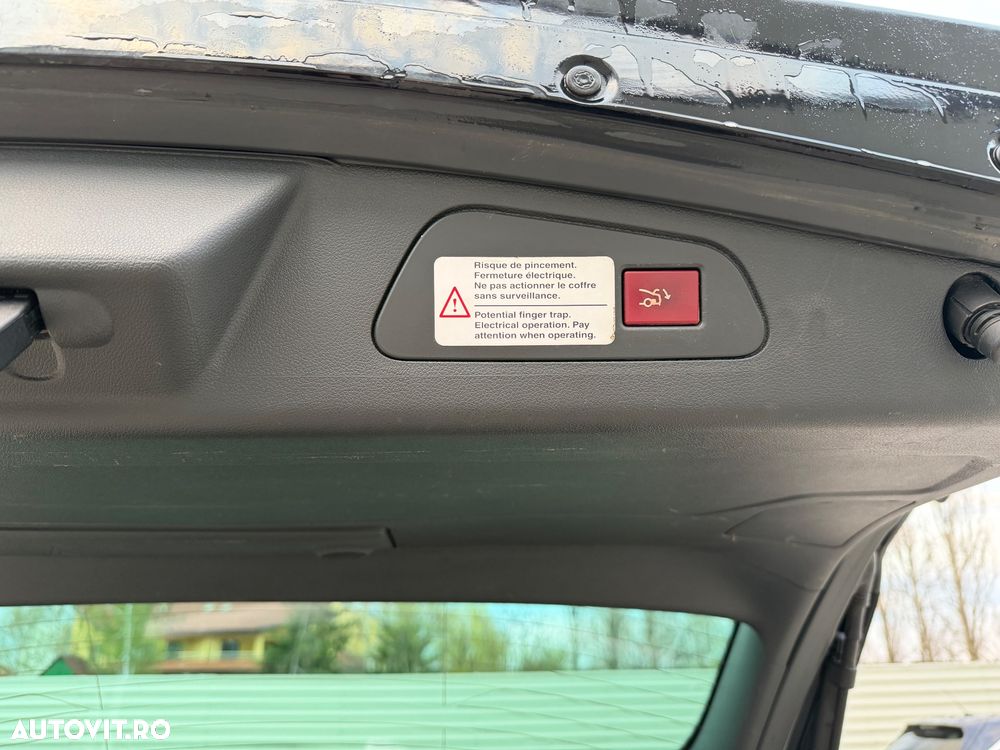 Peugeot 508 RXH Hybrid4 - 20