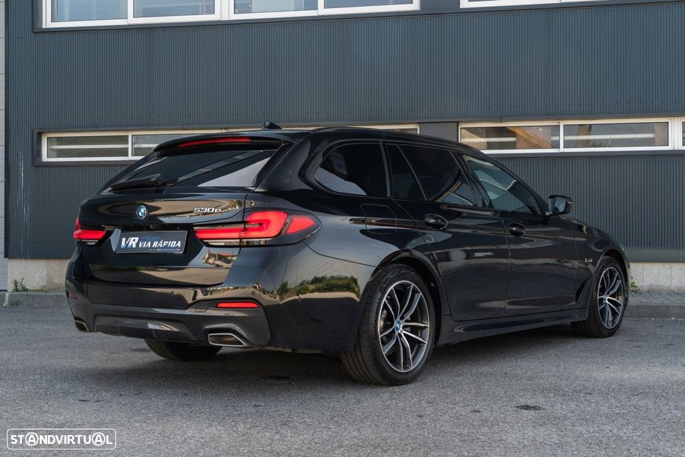 BMW 530 e Pack Desportivo M - 5