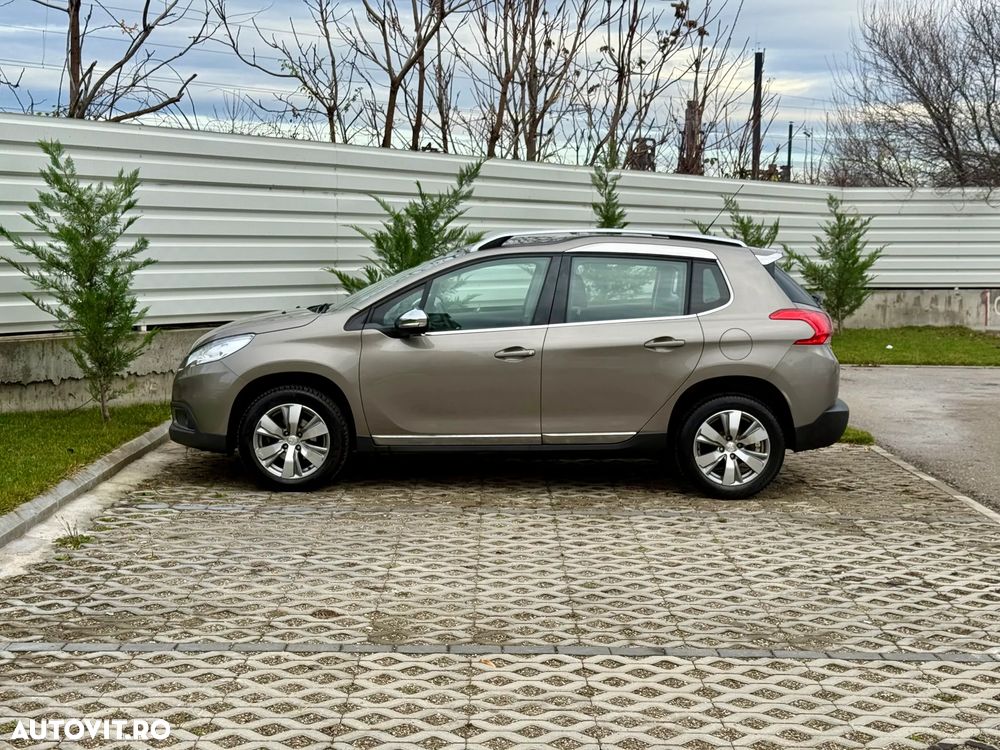 Peugeot 2008 - 12
