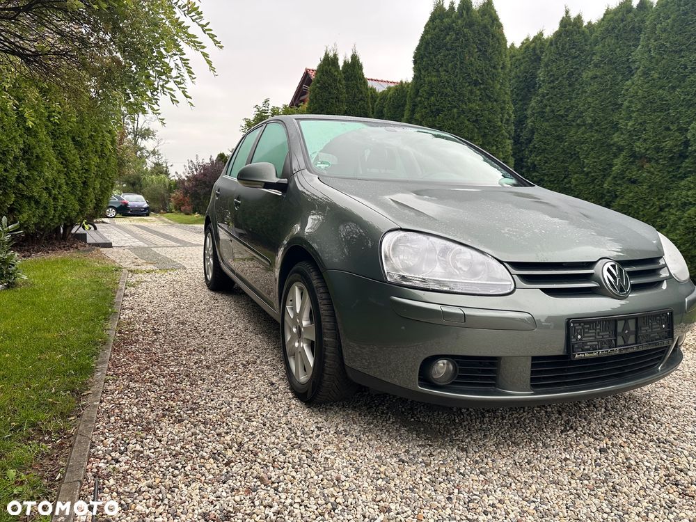 Volkswagen Golf - 2