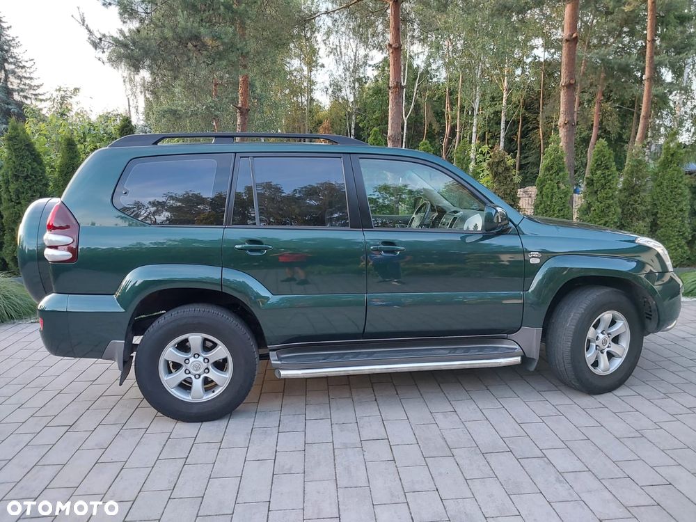 Toyota Land Cruiser - 4