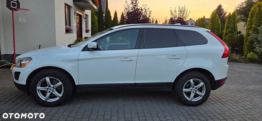 Volvo XC 60 D3 Momentum - 6