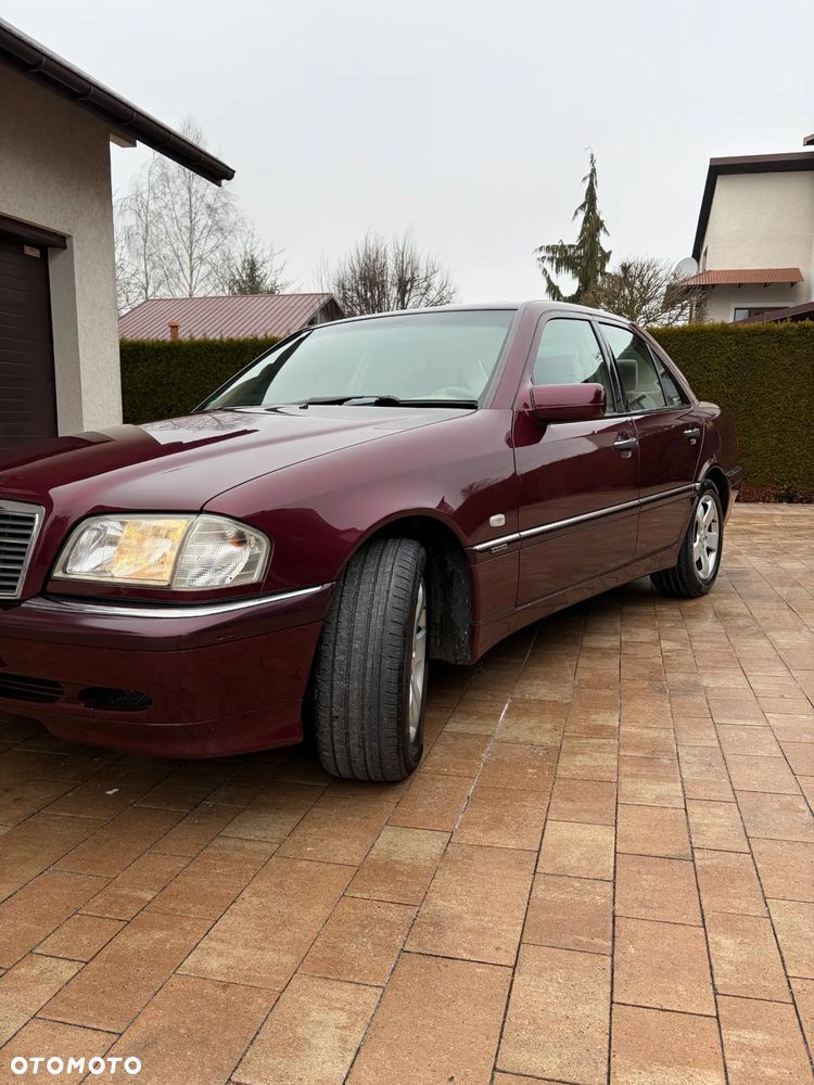 Mercedes-Benz Klasa C 200 T Elegance - 5