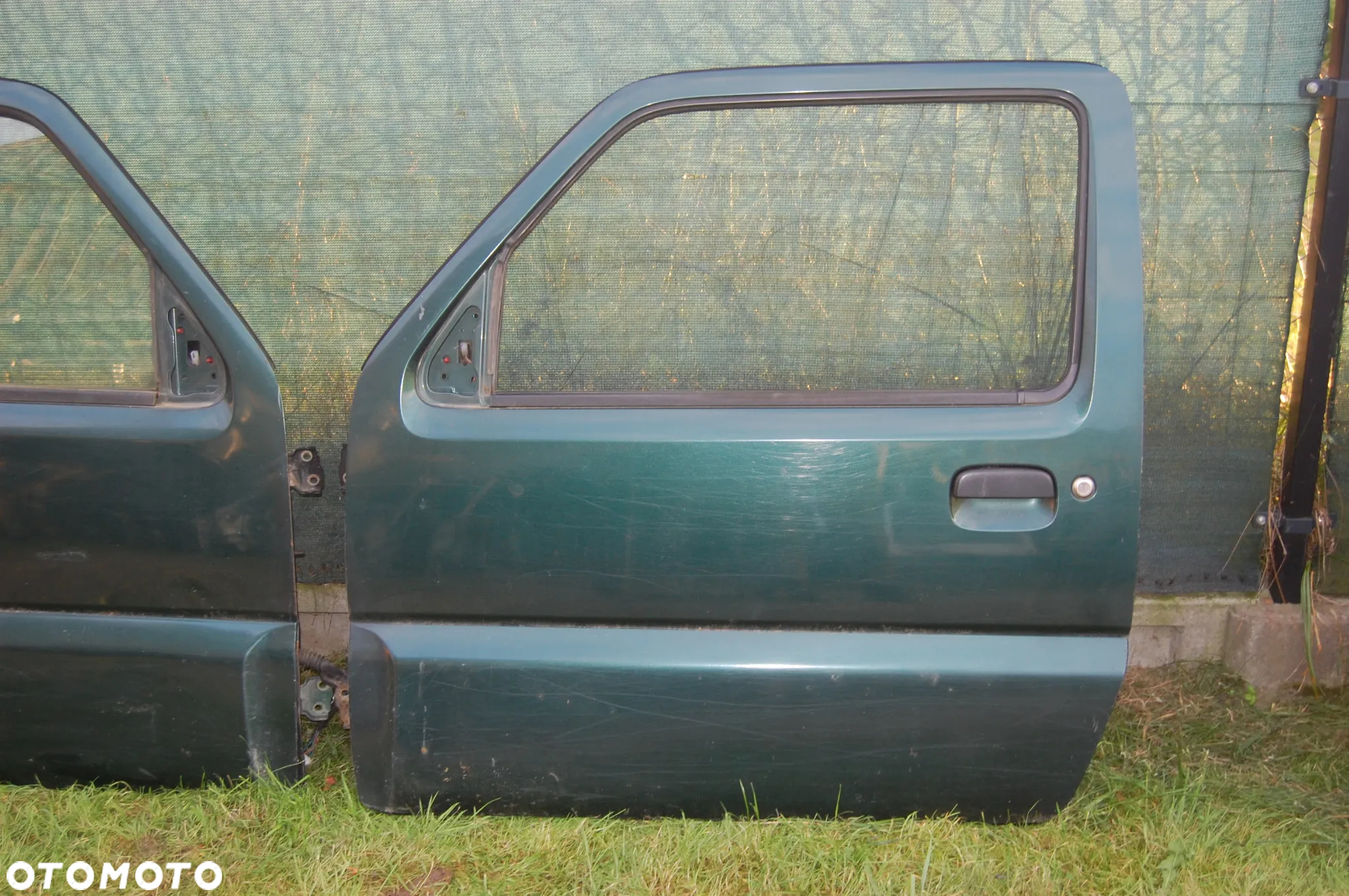 SUZUKI JIMNY - Drzwi lewe , prawe. - 2