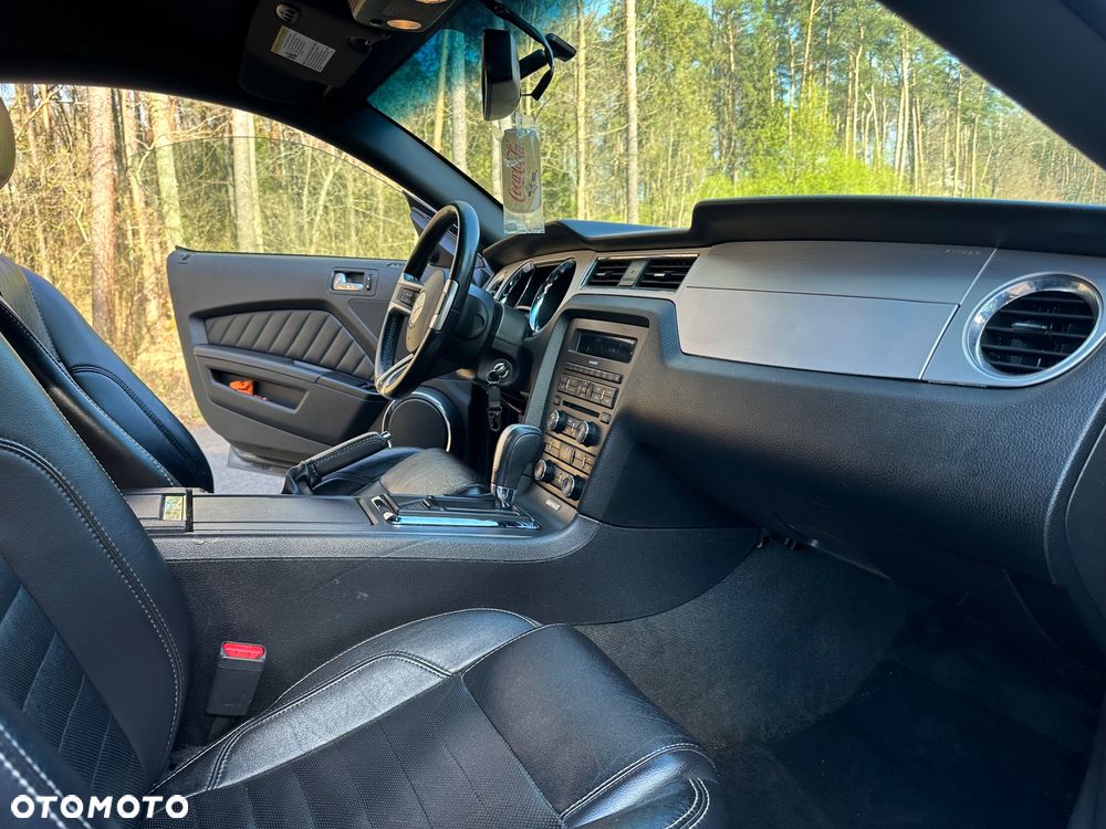 Ford Mustang 3.7 V6 Premium - 14