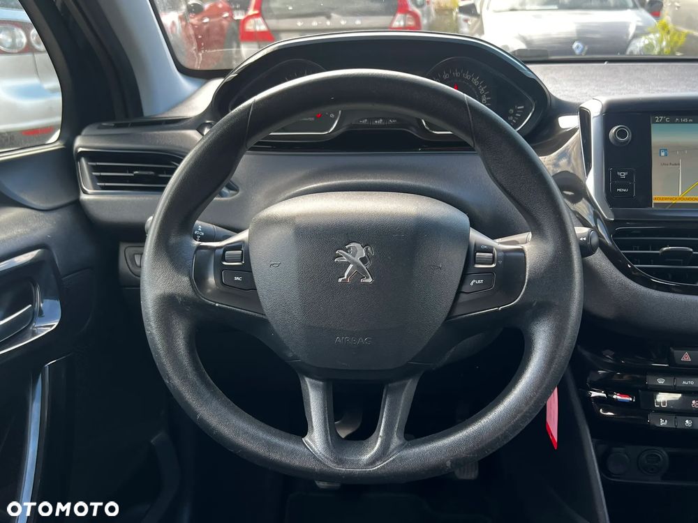 Peugeot 208 - 22