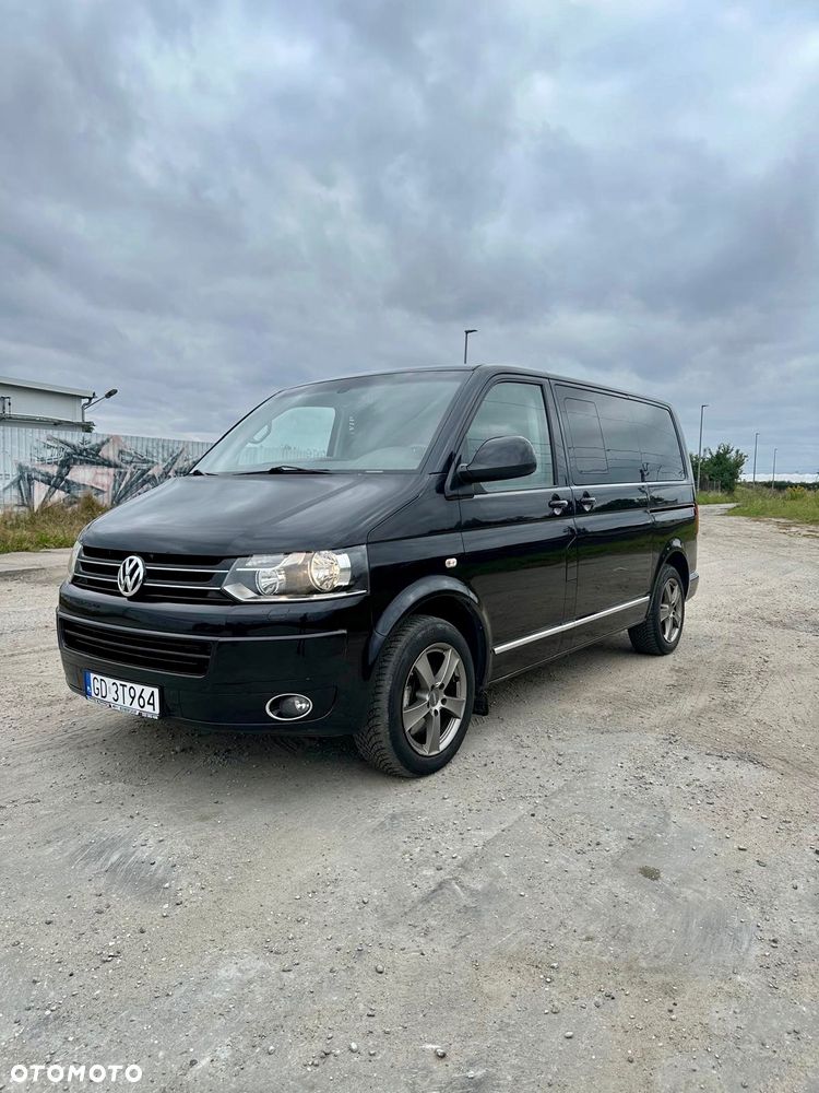 Volkswagen Multivan - 1